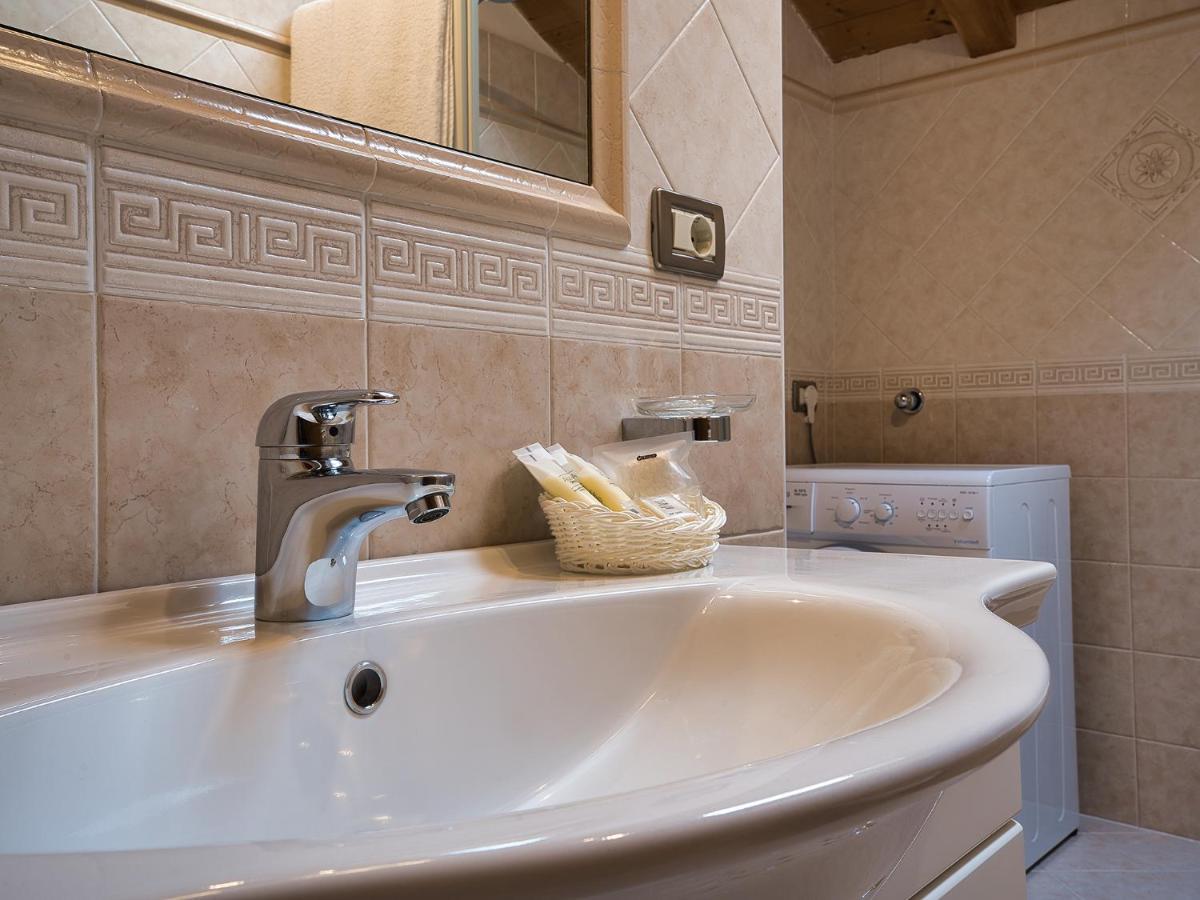 Hotel Monte44 Сельва-ді-Валь-Гардена Екстер'єр фото